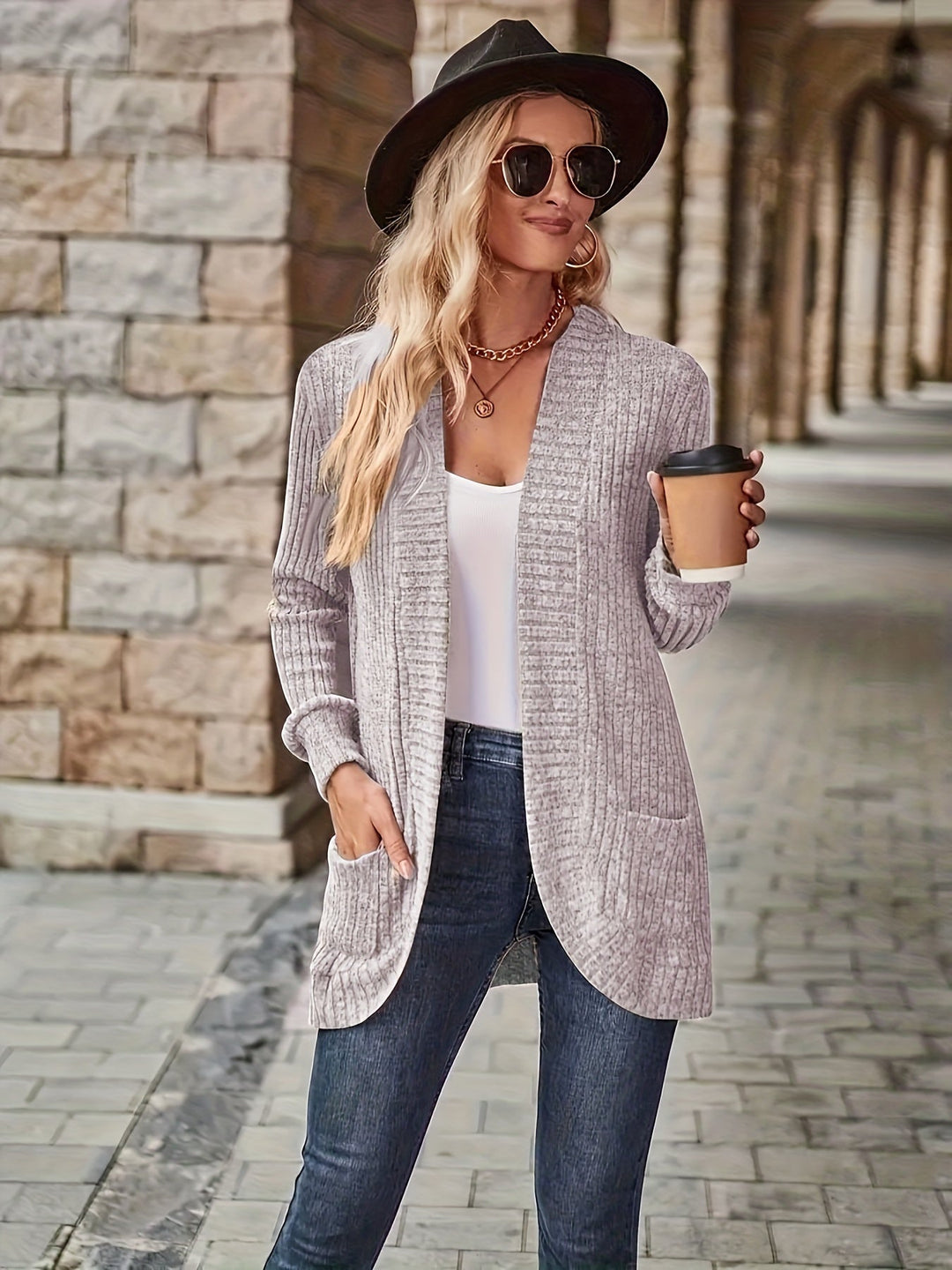Valmai - Elegant Cardigan