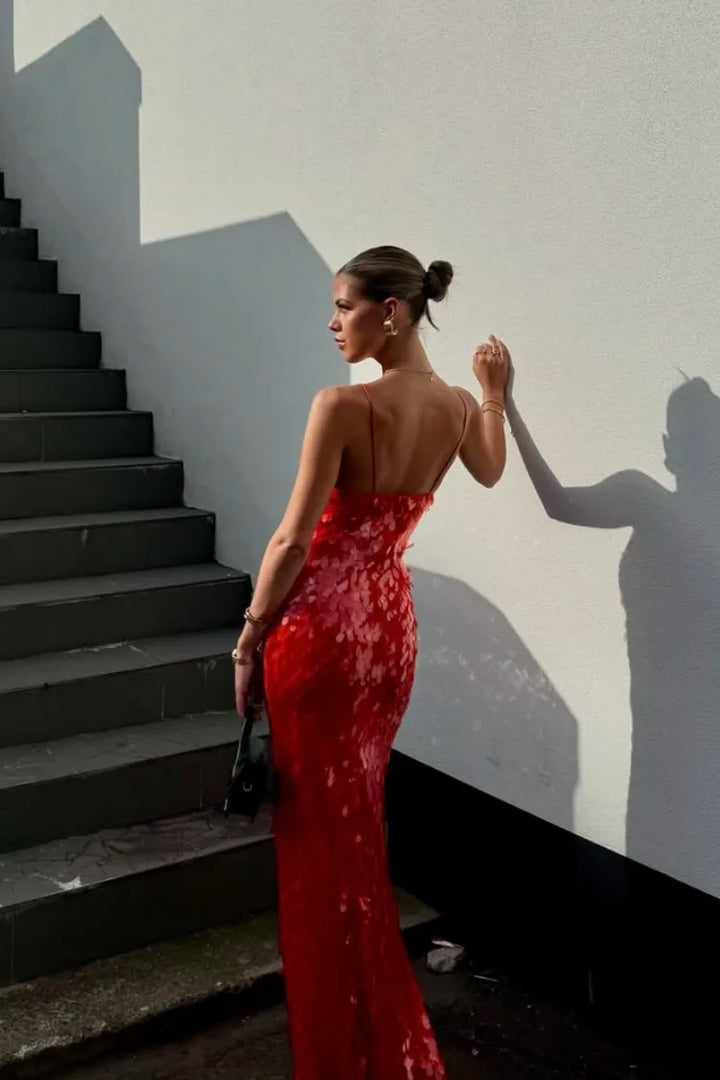 Nina – Timeless Draped Dress