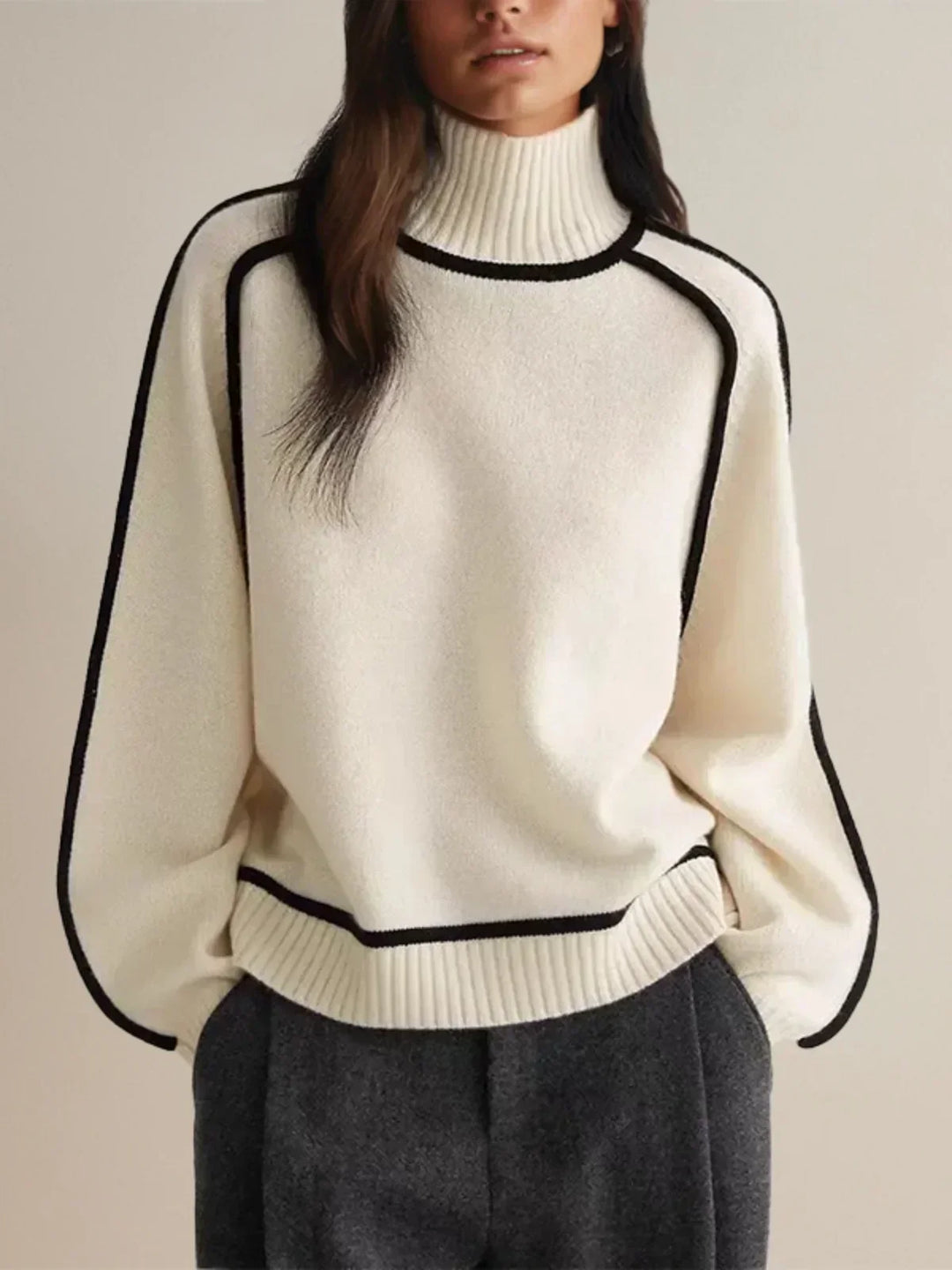 Lilia - Elegant Turtleneck sweater